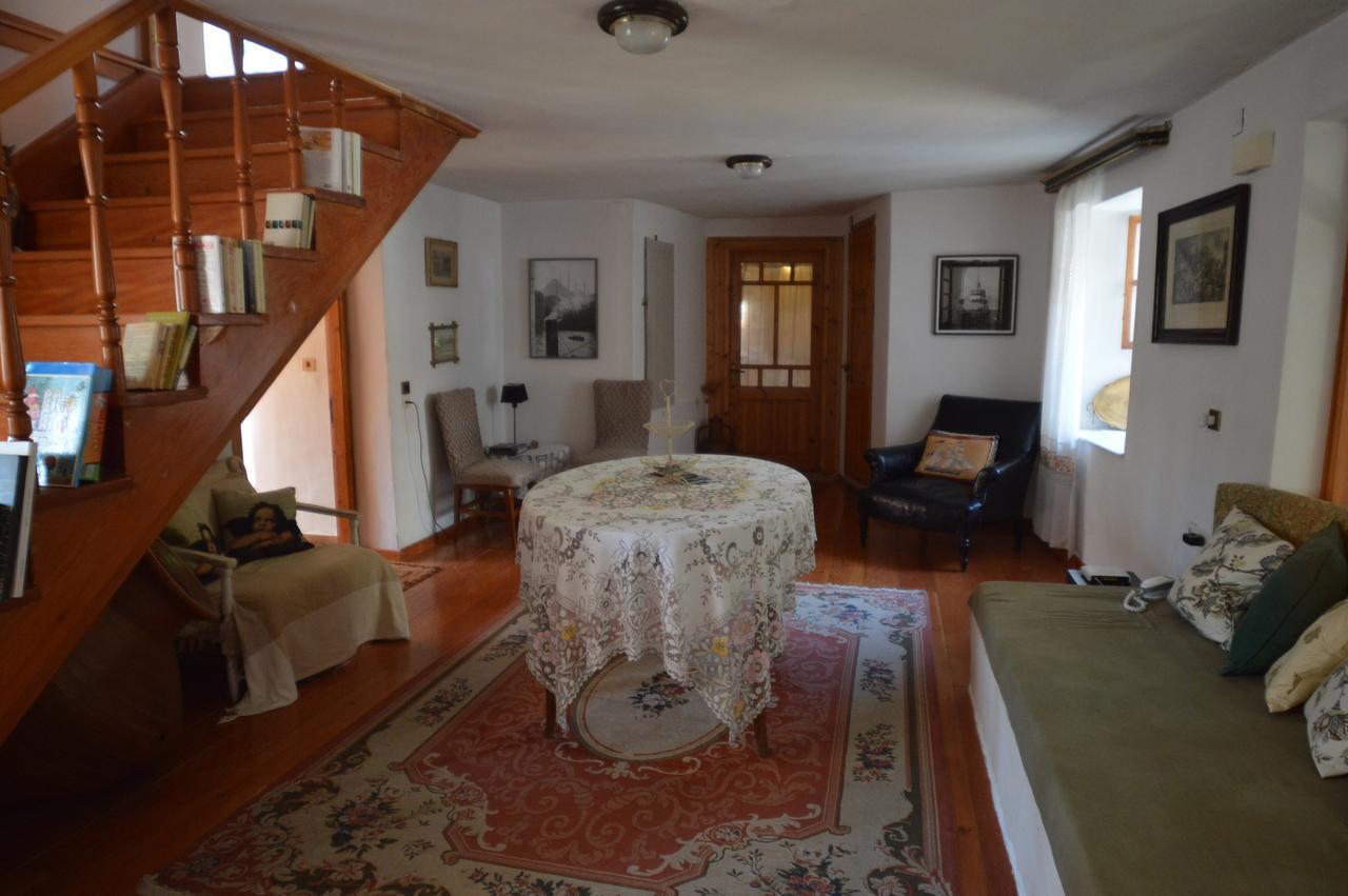 Molivos Tower Villa Mithymna Værelse billede